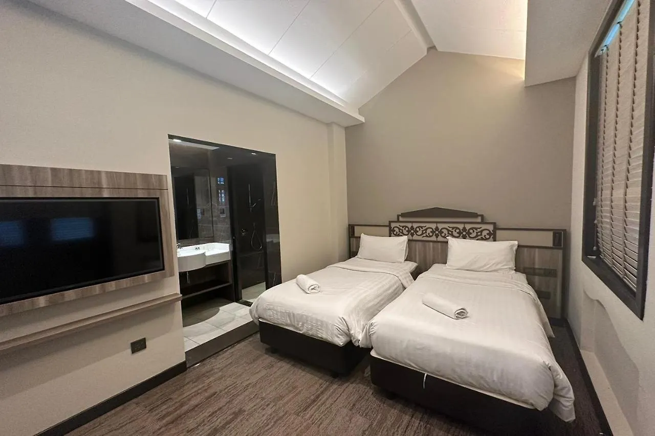 Lion Peak Hotel Hamilton Singapore